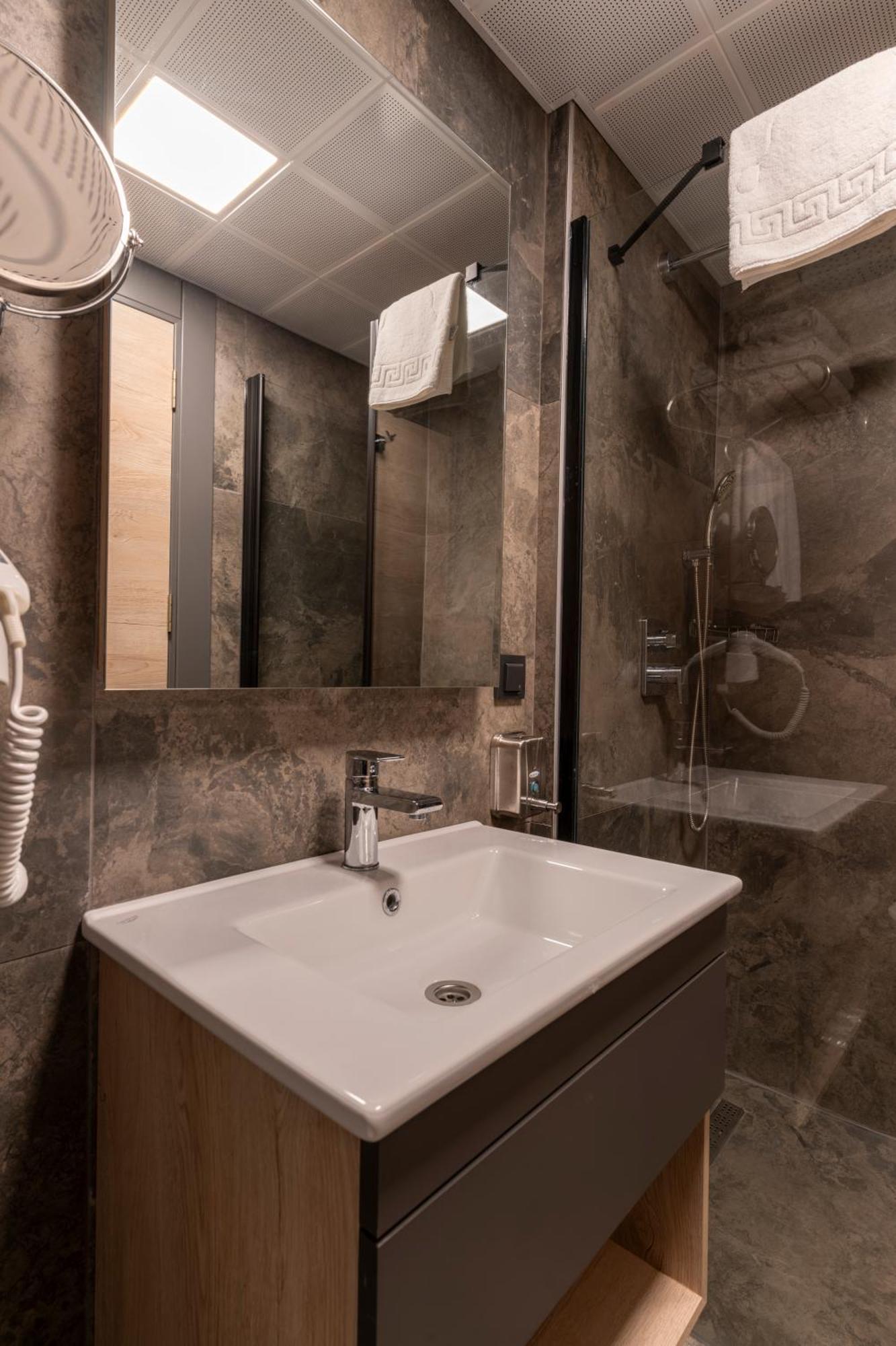 Otel Irenic